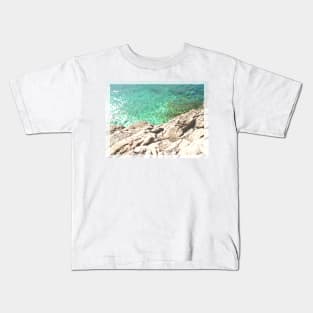 Abstract coastline photography: rocky Croatian beach Kids T-Shirt